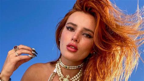 Bella thorne onlyfan - Mar 5, 2023 · Bella Thorne immediately made waves when she joined OnlyFans in August 2020. The actress earned an incredible $1million in just one day from her new subscription only OnlyFans account. Thorne ...